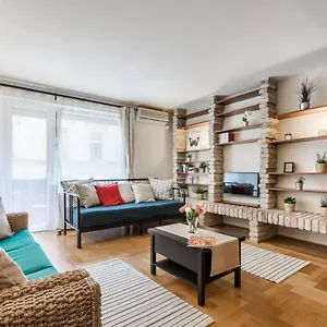 Bpr Golden Corner With Balcony & A/c , Budapest Ungheria